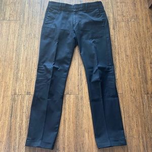 Black pants to sell in optimal condition, a luxury piece from the main line.